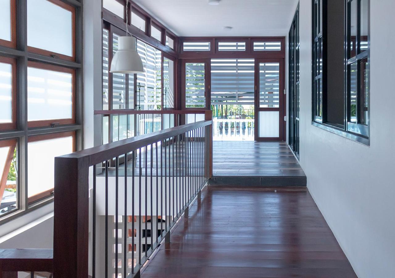 Ostello Liaw Base House Bangkok Esterno foto
