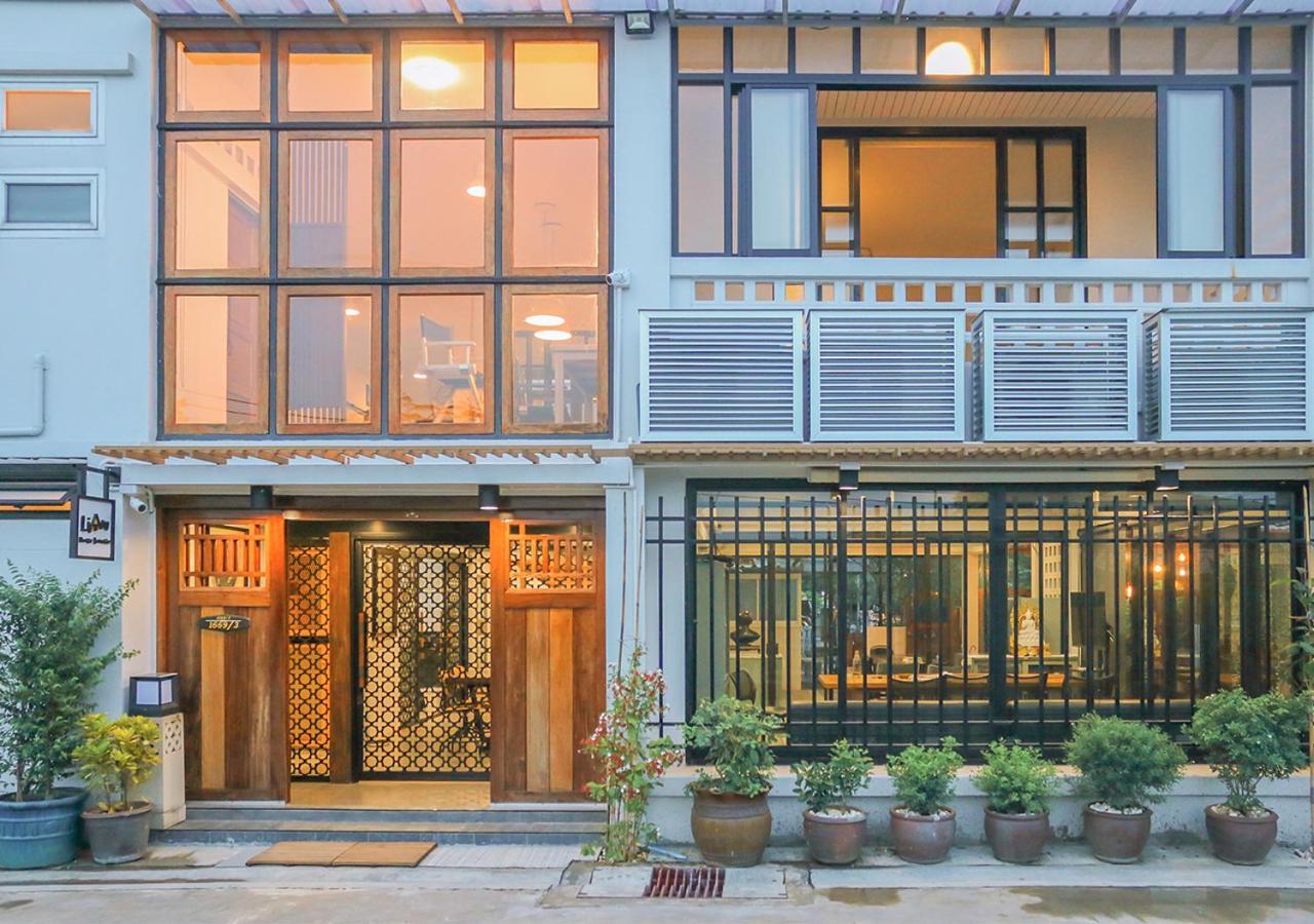 Ostello Liaw Base House Bangkok Esterno foto